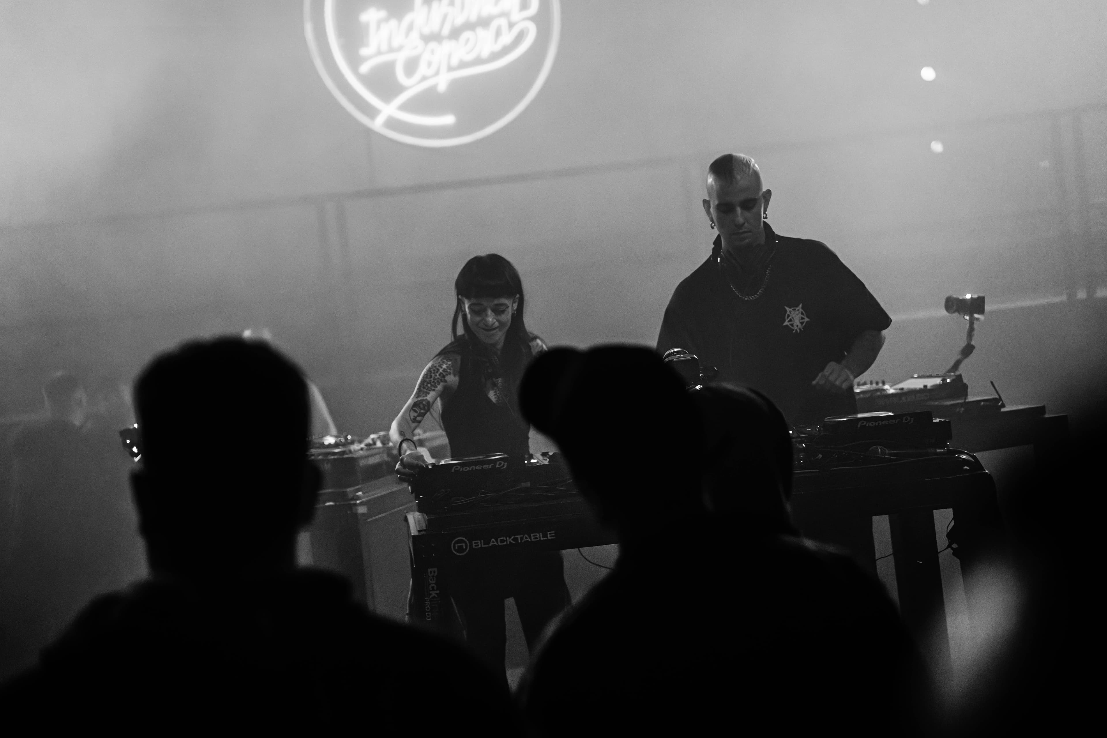 Foto promocional de 2FUNK2FURIOUS